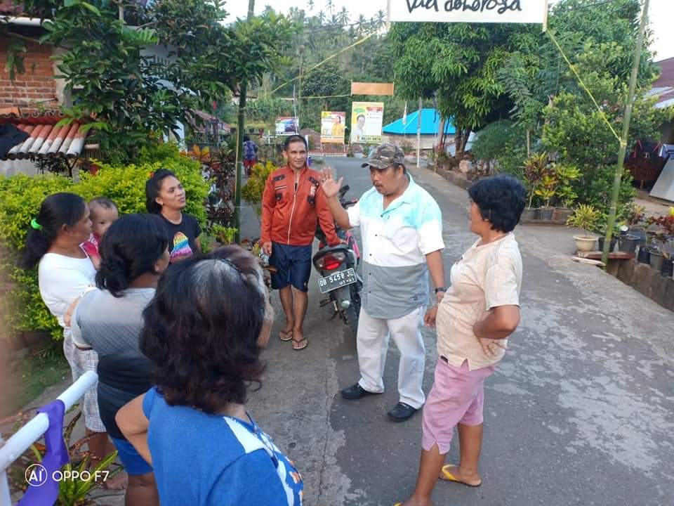 Sosialisasikan Program Partai Demokrat, Caleg Nofry Kunjungi Rumah-Rumah Warga di Desa Wioi Satu
