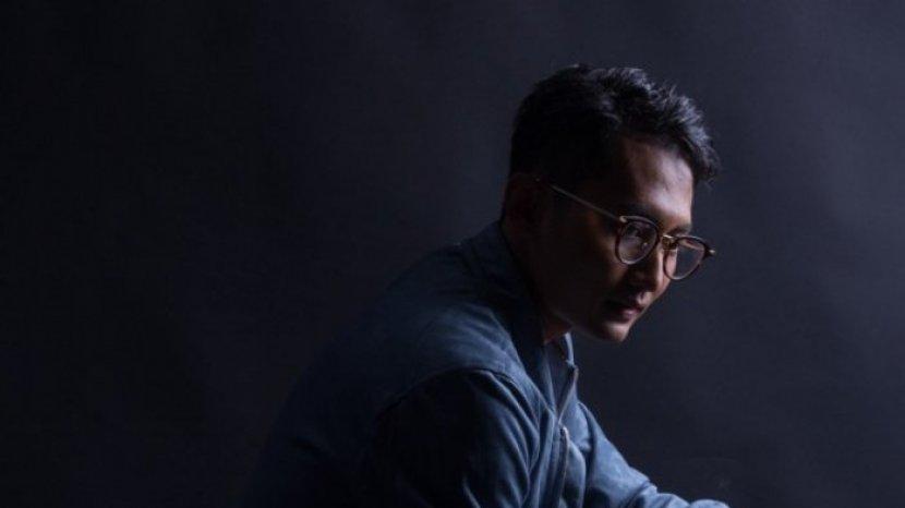 chord-terakhir-sufian-suhaimi-kunci-gitar-dasar-dari-c-lirik-lagu-mengapakah-kita-selalu-berjauh.jpg