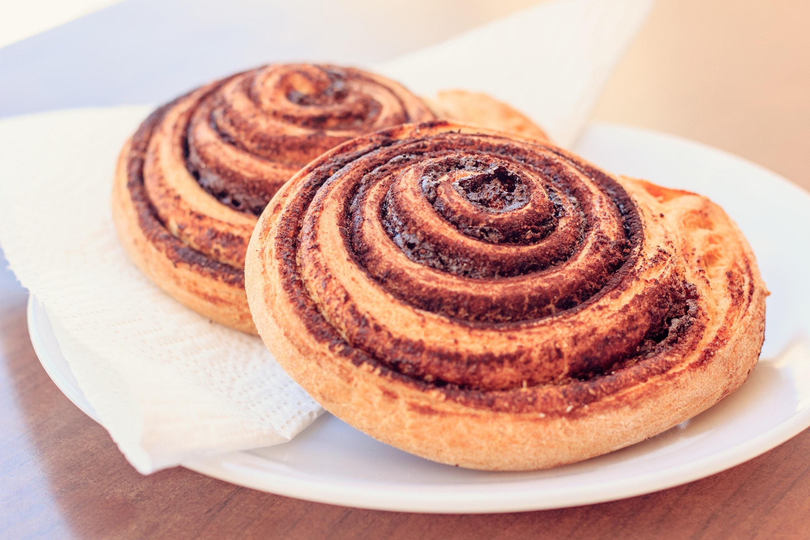 cinnamon-roll-pastry.jpg