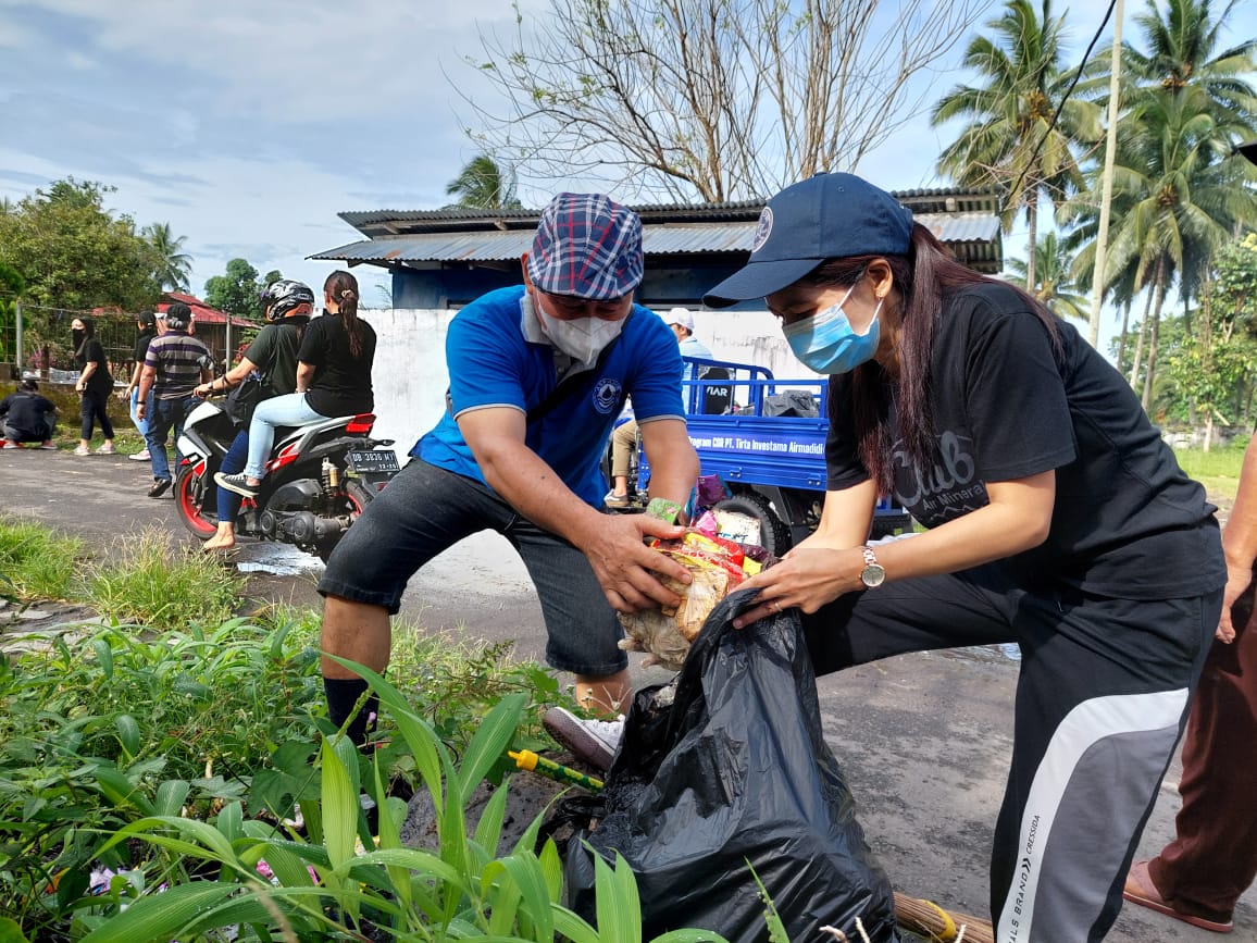 Dua Perusahaan Air Kemasan di Minut Sulawesi Utara Lakukan Bersih Sampah, Dalam Rangka HPSN