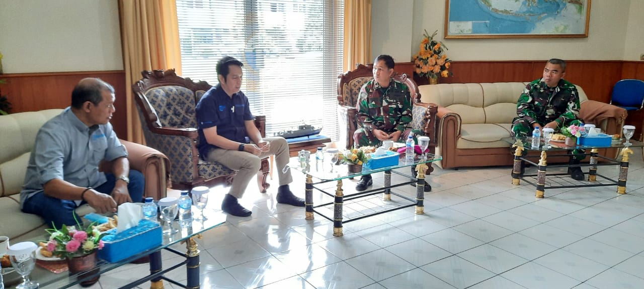 Pimpinan Tribun Manado Silaturahmi dengan Danlantamal VIII Brigjen TNI Donar Philip Rompas