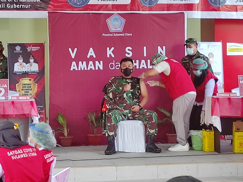 Danrem 131/Santiago Divaksin Covid-19, Brigjen Putong: Jangan Takut, Vaksin Bekeng Torang Sehat