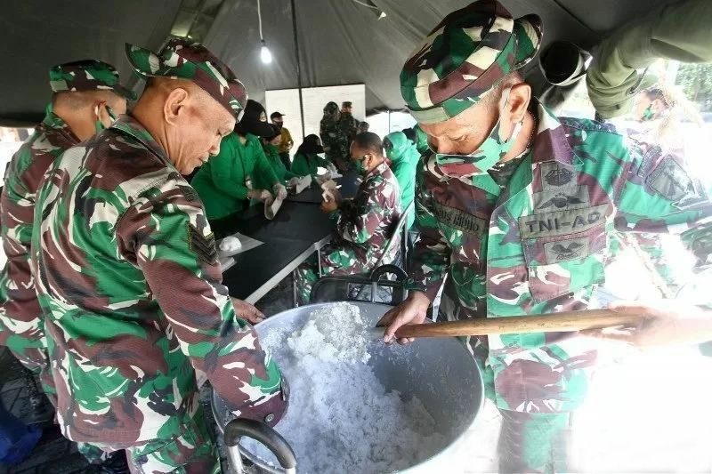 Bantu Korban Banjir Gorontalo, Kodam XIII Merdeka Dirikan Dapur Umum, Siaga 24 Jam