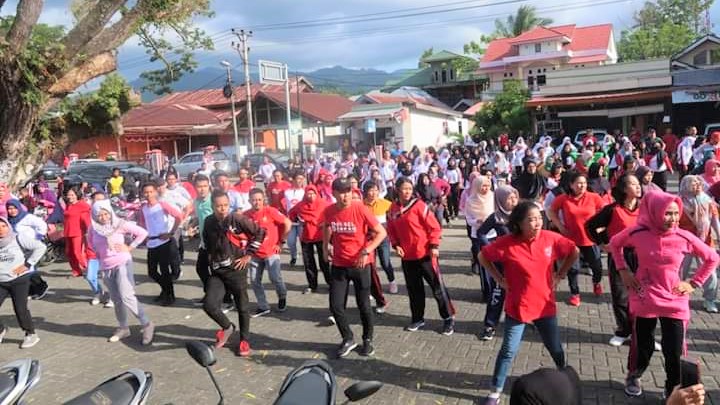 dari-zumba-hingga-lari-karung-warnai-peringatan-haornas-2019.jpg