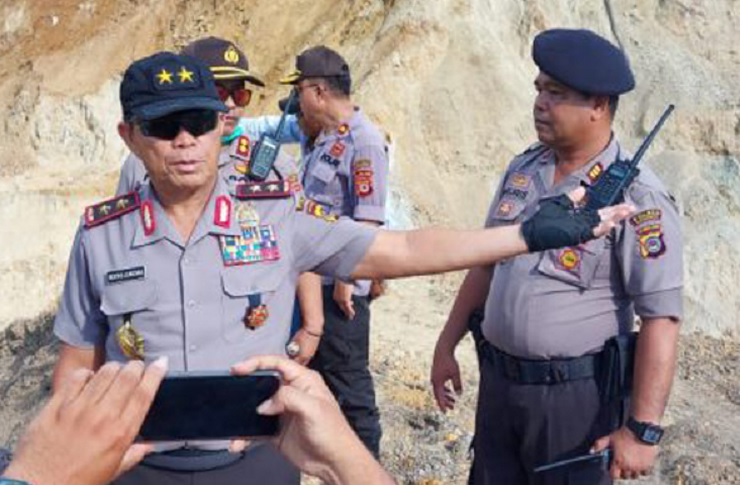 datangi-peti-potolo-kapolda-tidak-ada-perlindungan-bagi-pengguna-alat-berat-dan-pemodal-besar.jpg