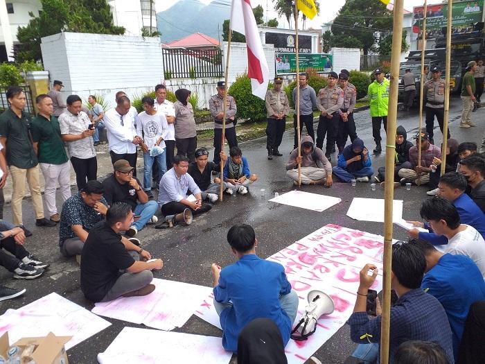 demo-mahasiswa-di-Kotamobagu.jpg
