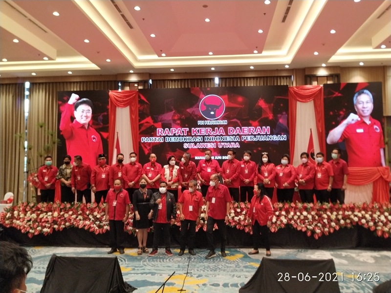 di-provinsi-sulut-kader-pdip-kompak-dukung-puan-maharani-sebagai-capres-2024.jpg