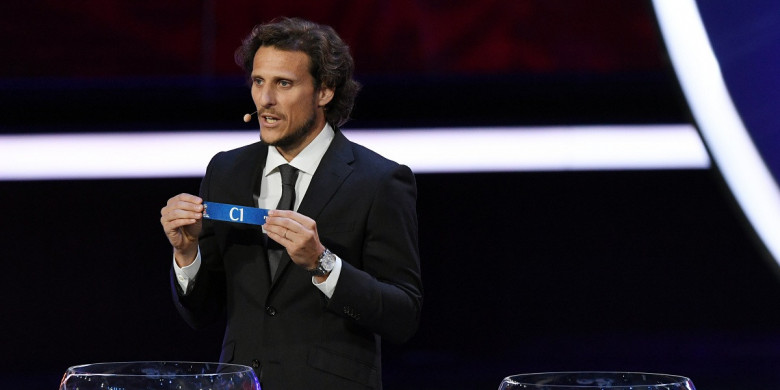 diego-forlan_20171202_133201.jpg