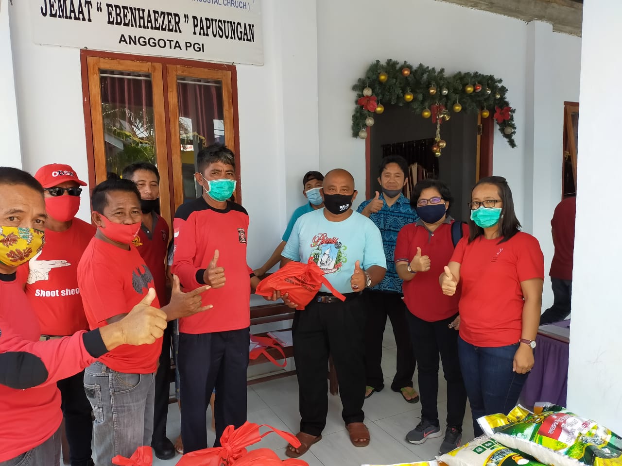 Dinas Sosial Sulut Salurkan Bantuan Sosial di Pulau Lembeh Bitung