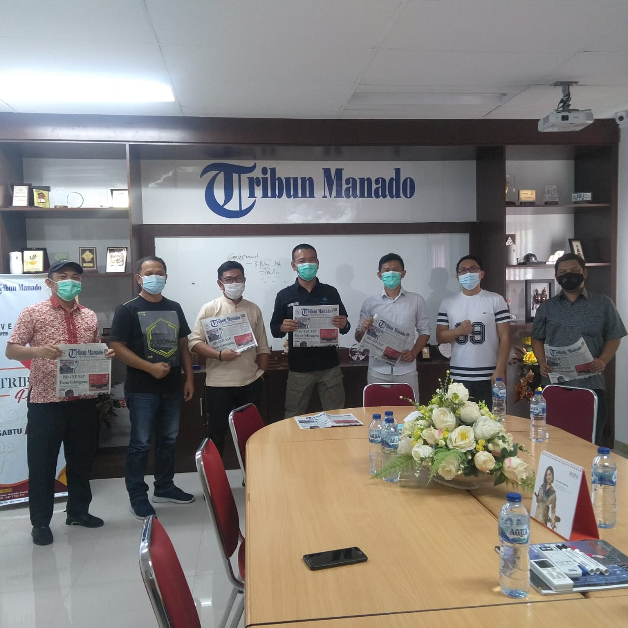 Diskominfo Bolsel Sambangi Kantor Tribun Manado