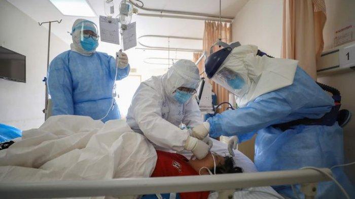dokter-merawat-pasien-virus-corona-di-wuhan.jpg