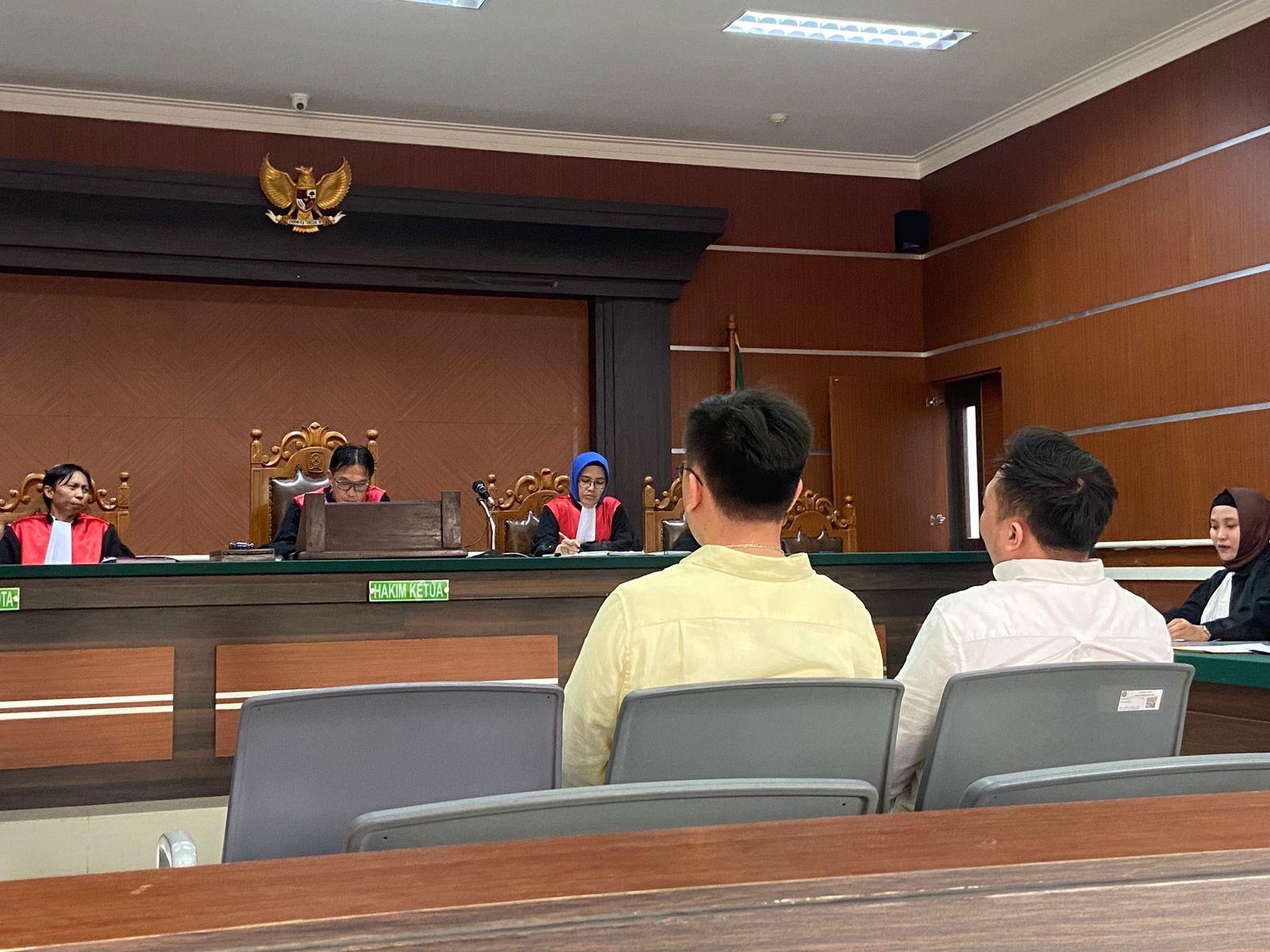 BREAKING NEWS: 2 Caleg Gerindra Sulut Liempepas Bersaudara Dituntut 1 Tahun, Denda Rp 20 Juta