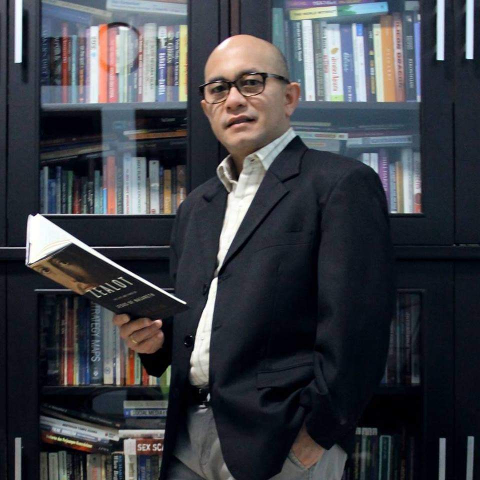 Dr Jannus Siahaan: Reshuffle Kabinet untuk Partai dan Pengusaha?