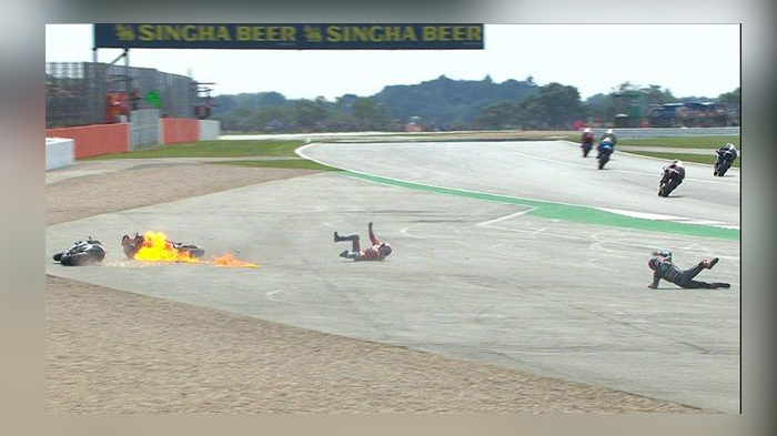 dua-pembalap-terjatuh-dalam-motogp-inggris-2019-15125.jpg