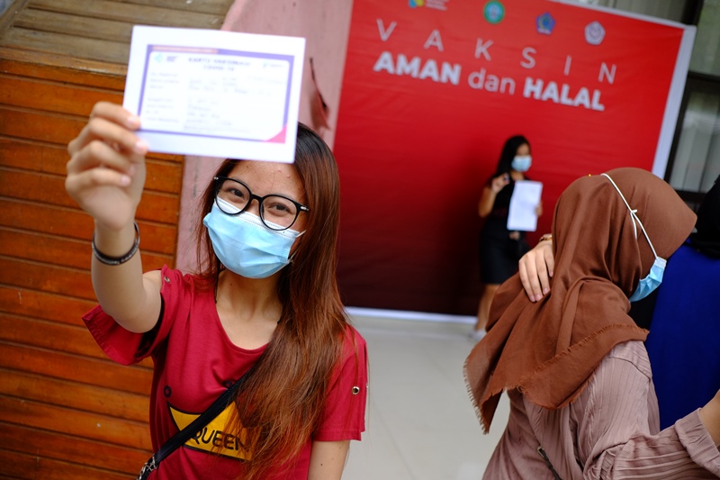 Sukseskan Vaksinasi Covid-19, BPJS Kesehatan Tondano Bantu Vaksinator di Tiap Puskesmas