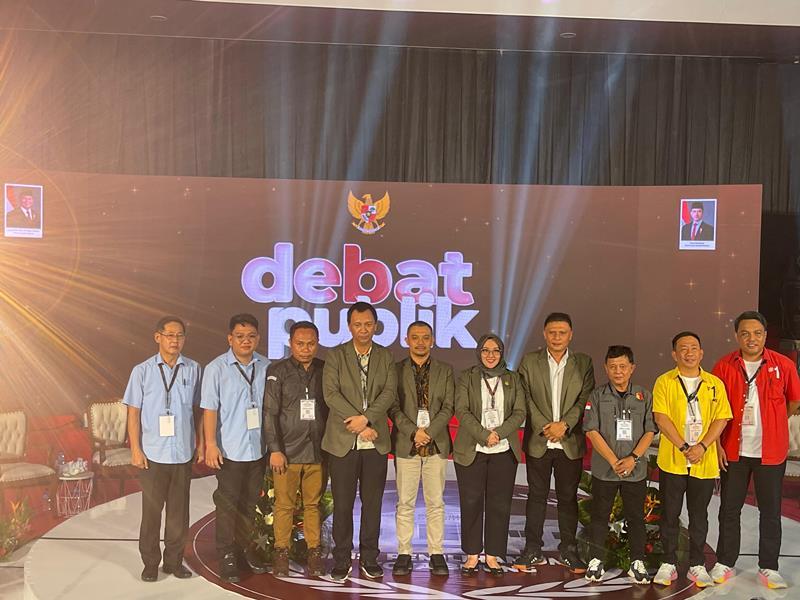 2 Paslon di Pilkada Bitung 2024 Saling Memberi Tanggapan Terkait Tema Debat Publik Kedua