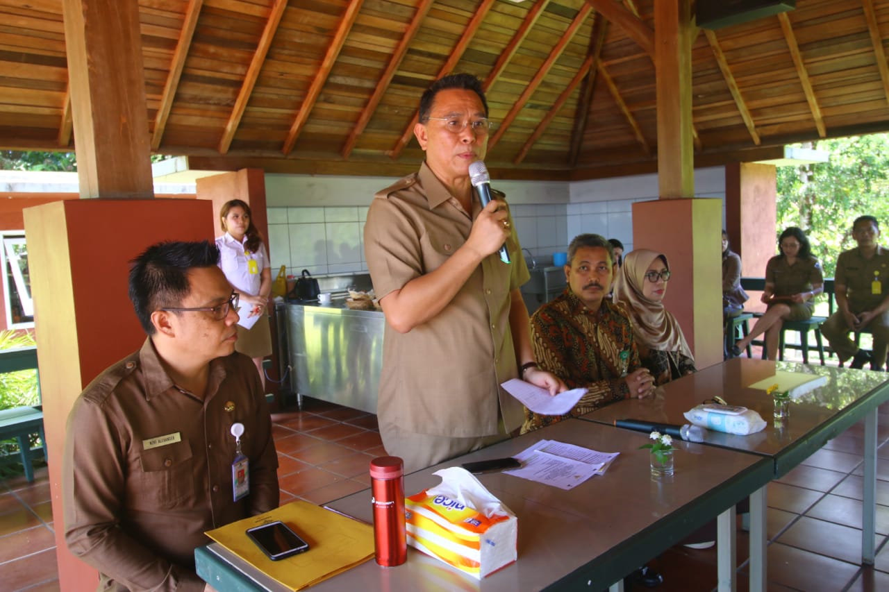 eman-hadiri-fgd-sosialisasi-penyusunan-d3tlh-dan-rpplh.jpg