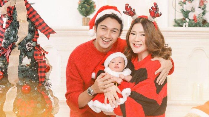 felicya-angelista-dan-caesar-hito-serta-bible-merayakan-natal-pertama-kali-sebagai-keluarga.jpg