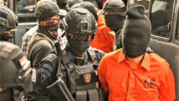 Densus 88 Lakukan Operasi Besar-besaran, Amankan 7 Terduga Teroris di Jateng-DIY Dalam Satu Hari