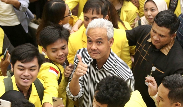 Ganjar Pranowo Jawab Pertanyaan Mahasiswa UI: 'Bapak Petugas Partai atau Petugas Rakyat?'