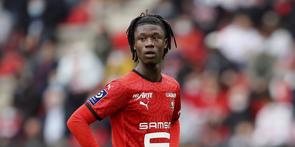 gelandang-rennes-eduardo-camavinga.jpg