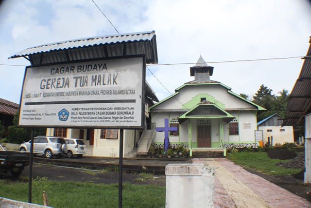 gereja-tua-malak-di-laikit_20160515_093201.jpg