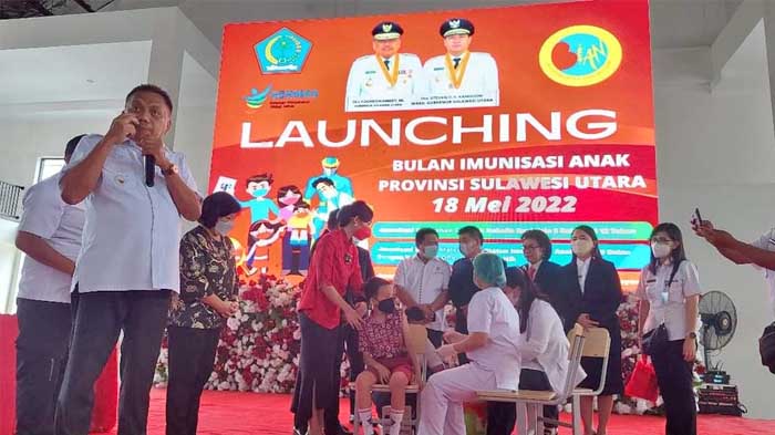 gubernur-olly-dondokambey-luncurkan-bulan-imunisasi-anak-nasional-2022-234672.jpg
