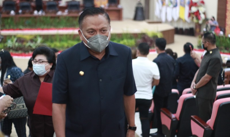 gubernur-olly-dondokambey-tribun-manado.jpg