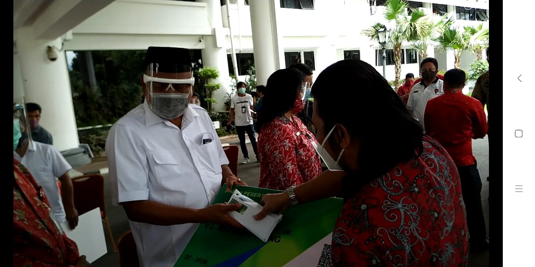 Gubernur Olly Siapkan Program Perlindungan Tenaga Kesehatan Lawan Covid-19