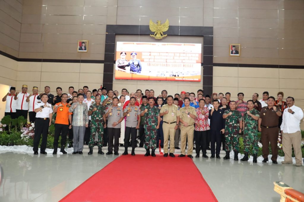 Gubernur Olly Ungkapkan Kunjungan Panglima TNI dan Kapolri Bawa Damai di Sulut