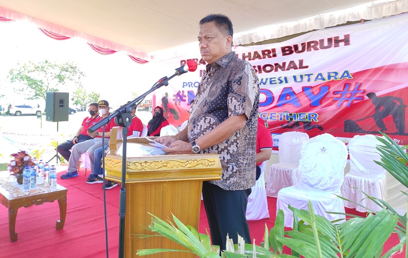 gubernur-sulut-olly-dondokambey-berbicara-dalam-peringatan-hari-buruh-internasional.jpg