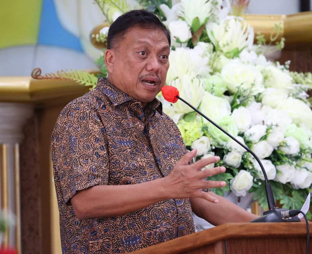 gubernur-sulut-olly-dondokambey-berhasil-meraih-penghargaan.jpg
