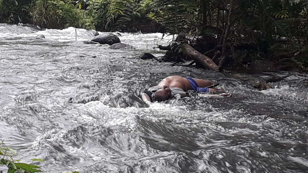 Breaking News - Pasutri di Bolsel Hanyut Terseret Arus Sungai, 1 Korban Ditemukan Tak Bernyawa