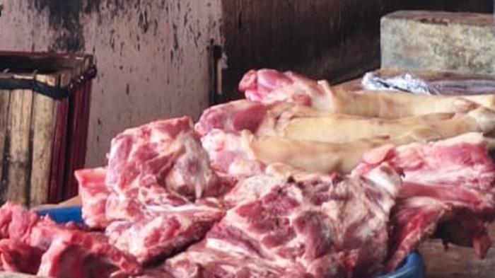 harga-daging-babi-terkini-di-Manado-pantauan-di-Pasar-Bersehati-pada-Minggu-6-Juli-2025.jpg