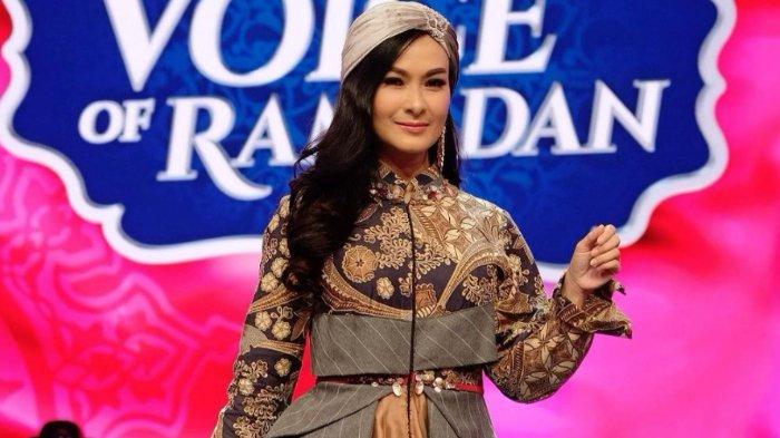 Iis Dahlia Blak-blakan Mengaku Tak Pernah 'Ngutang' Buat Beli Perhiasan