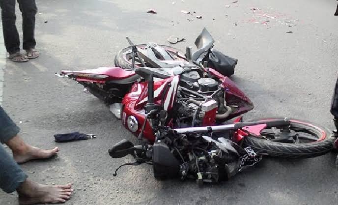 Kecelakaan Maut Pukul 16.30 WIB, Seorang Pemotor Tewas, Pengendara CB150 Ngebut Tabrak Motor Vario
