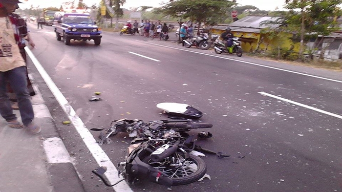 Kecelakaan Maut Tadi Malam, Seorang Pemotor Tewas di Tempat, Tabrakan Adu Banteng Motor dengan Truk