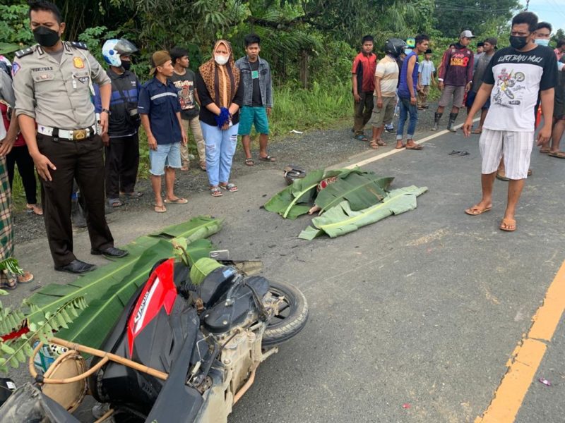 Kecelakaan Maut Pukul 06.00 WIB, Pemotor Tewas, Korban Lupa Lipat Standar Lalu Ditabrak Mobil Dinas