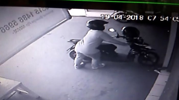 ilustrasi-pencurian-sepeda-motor_20180707_125125.jpg