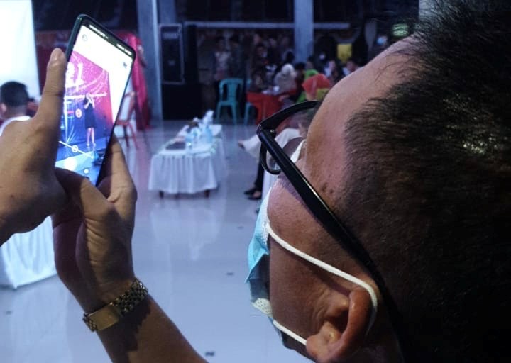 insan-pers-sedang-mengambil-gambar-kegiatan-duta-genre-kotamobagu-2021.jpg