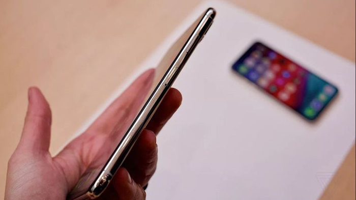 Ada Komponen Berbahan Limbah di iPhone XS, XS Max, dan XR