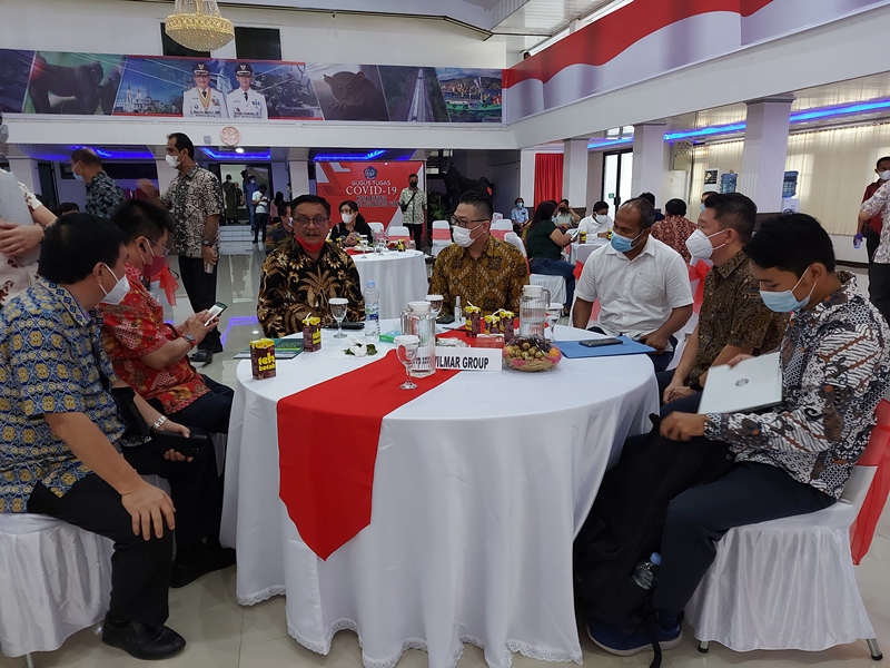 ir-maurits-mantiri-mm-di-acara-focus-group-discussion.jpg