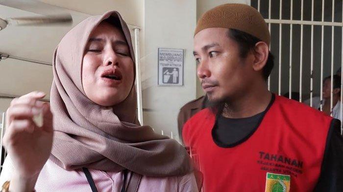 istri-zul-zivilia-menangis-histeris.jpg