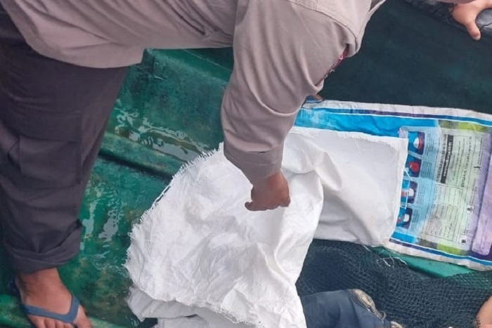 jenazah-bocah-tanpa-identitas-yaju-ditemukan-di-laut-manado-sulawesi-utara.jpg