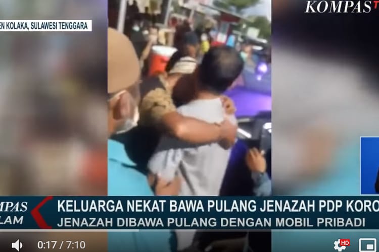 jenazah-covid-19-dibawa-pulang-keluarga-dengan-mobil-pribasi-dna-dicium.jpg