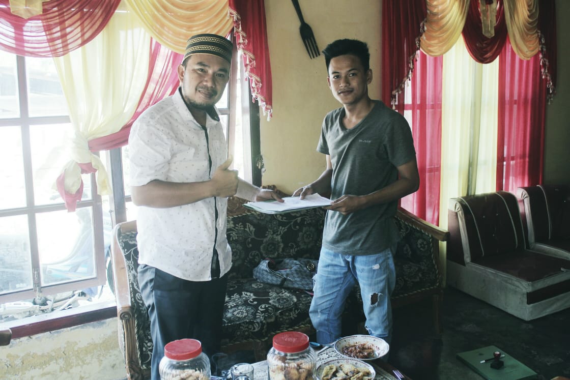 Jin dan Baju Oblong, Ini Gaya Kaum Milenial Mendaftar Sangadi