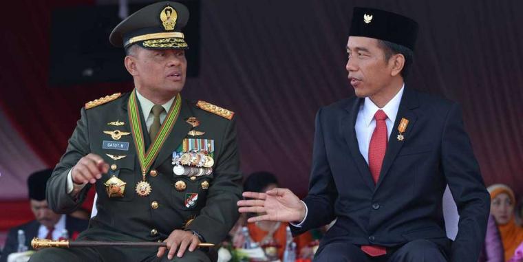jokowi-gatot_20171205_061238.jpg