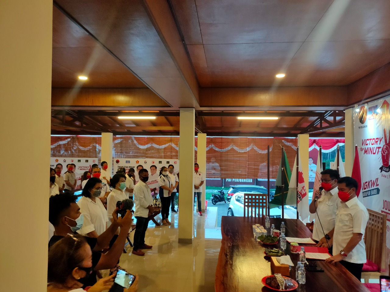 Joune Ganda Minta Tim Kampanye dan Relawan Kompak Jelang Pemungutan Suara