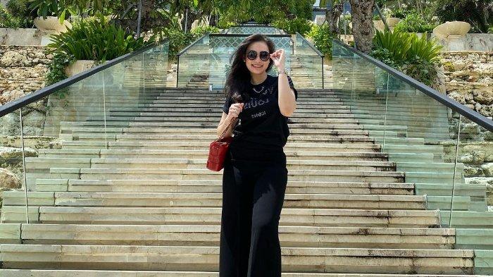 kabar-terbaru-christy-jusung-makin-fashionable.jpg