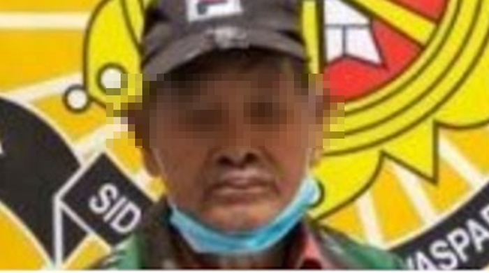 kakek-120-tahun-di-magelang-berhubungan-di-depan-toko-emas.jpg